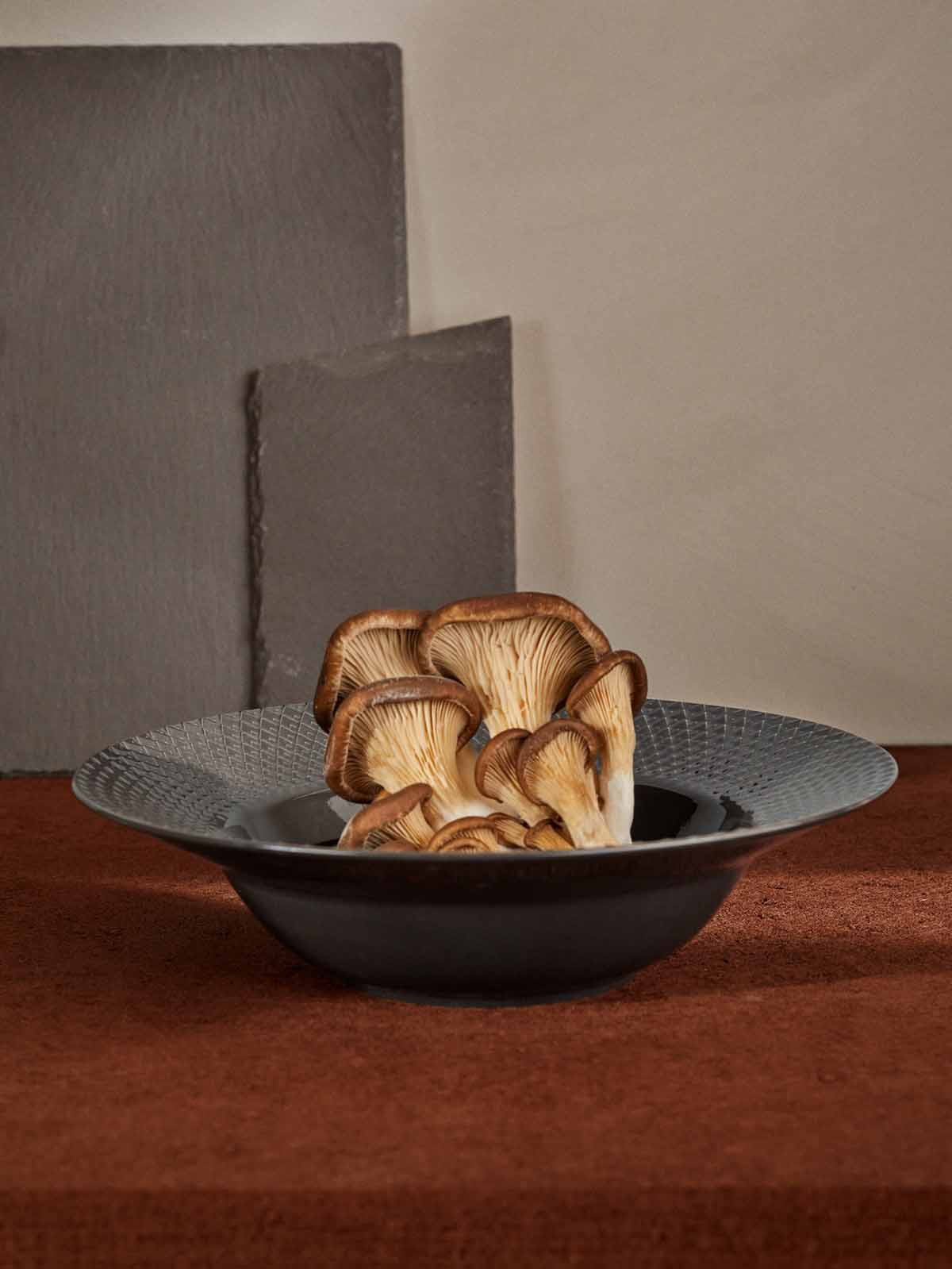 rhombus, heather porcelain, deep plate