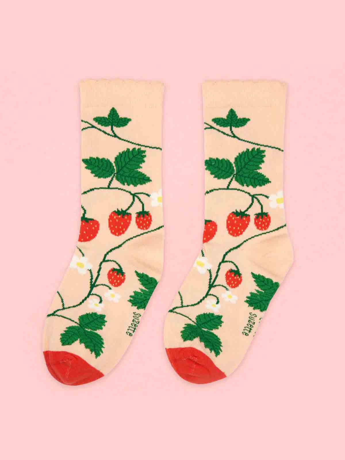 cou cou suzette socks with strawberry plants on coral bottom