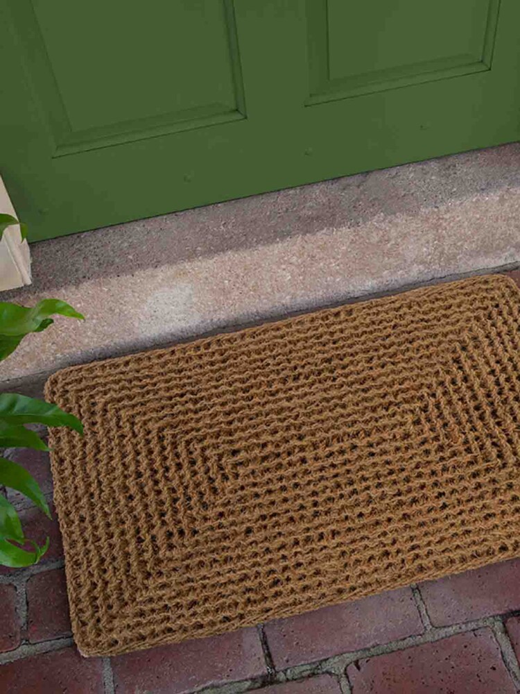 doormat woven coconut fibers