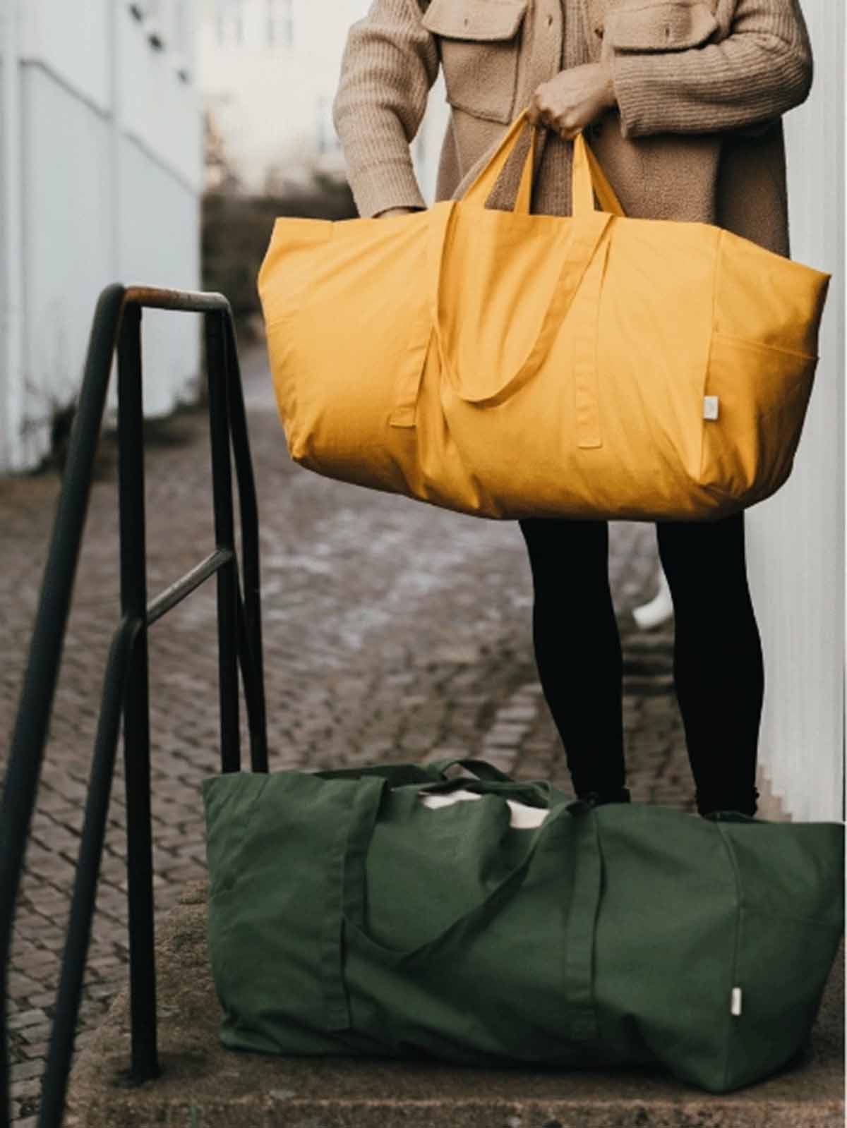 About large canvas bag in yellow