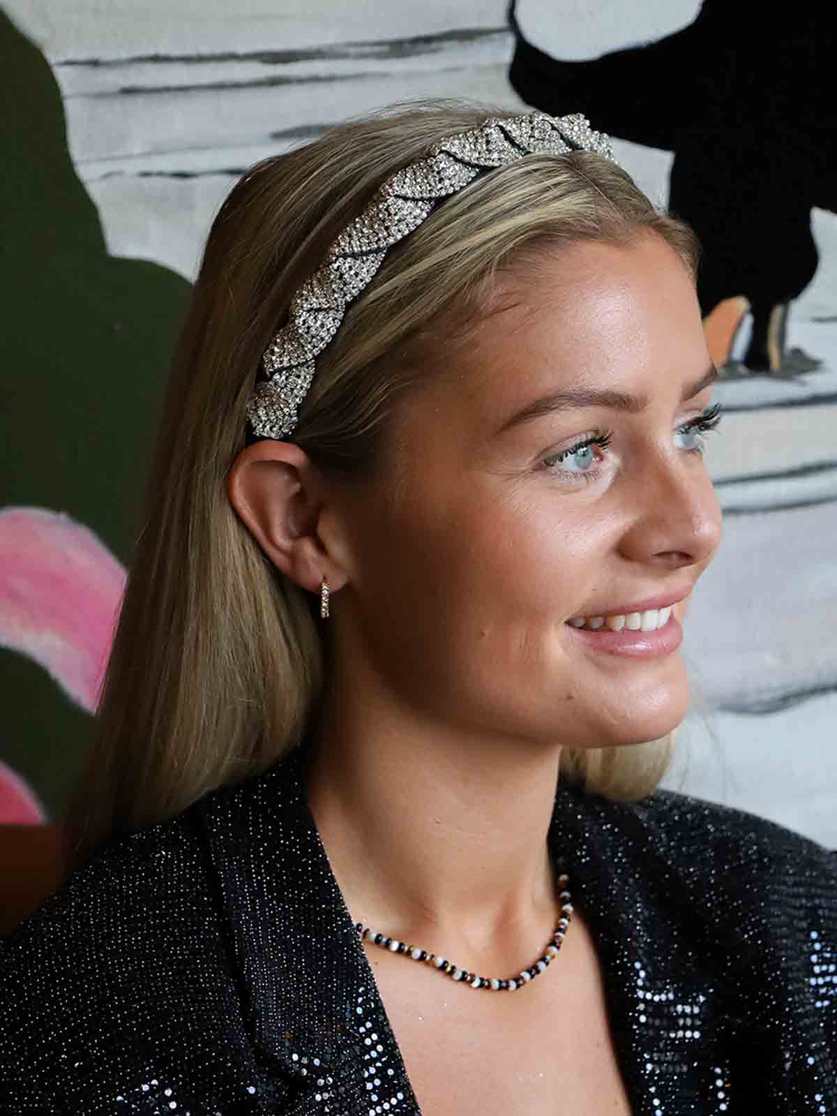 by stark hairpin