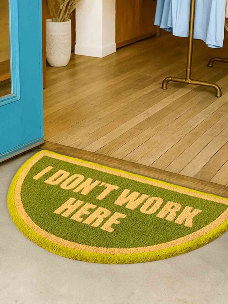 doormat - i don't work here