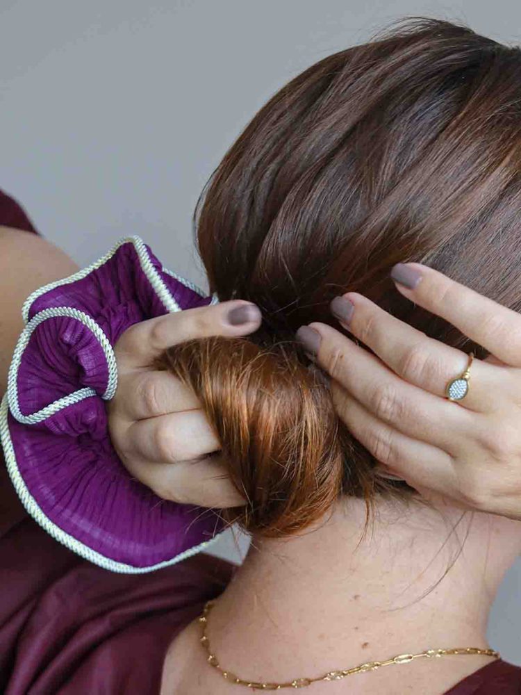 Lily Scrunchie lije from town starling