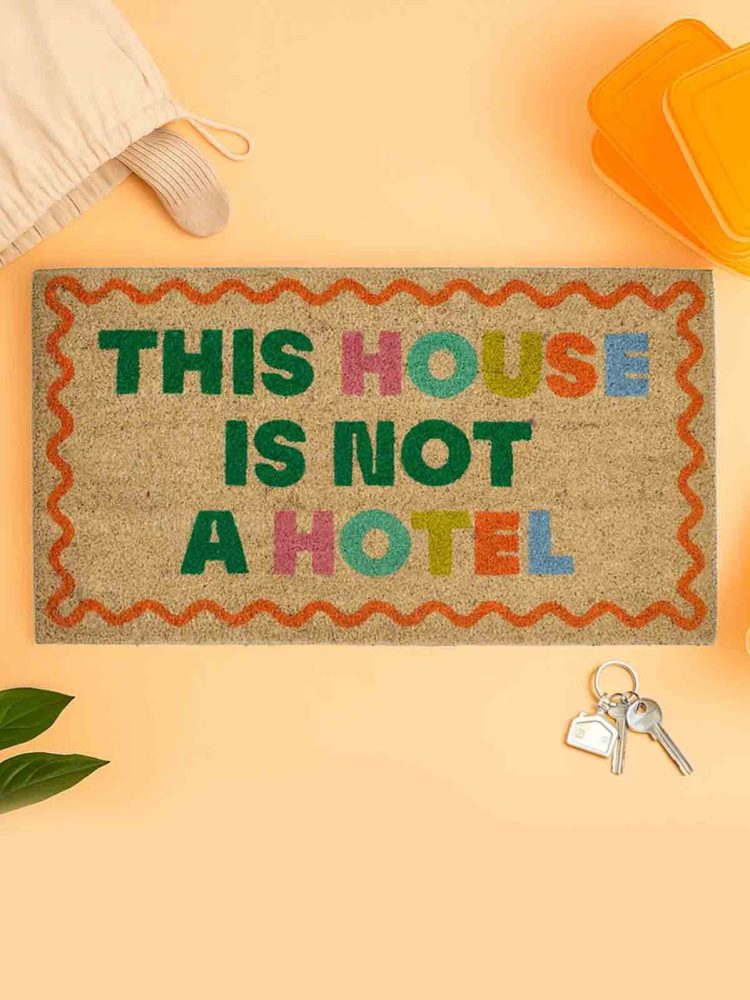 fisura doormat - this is not a hotel