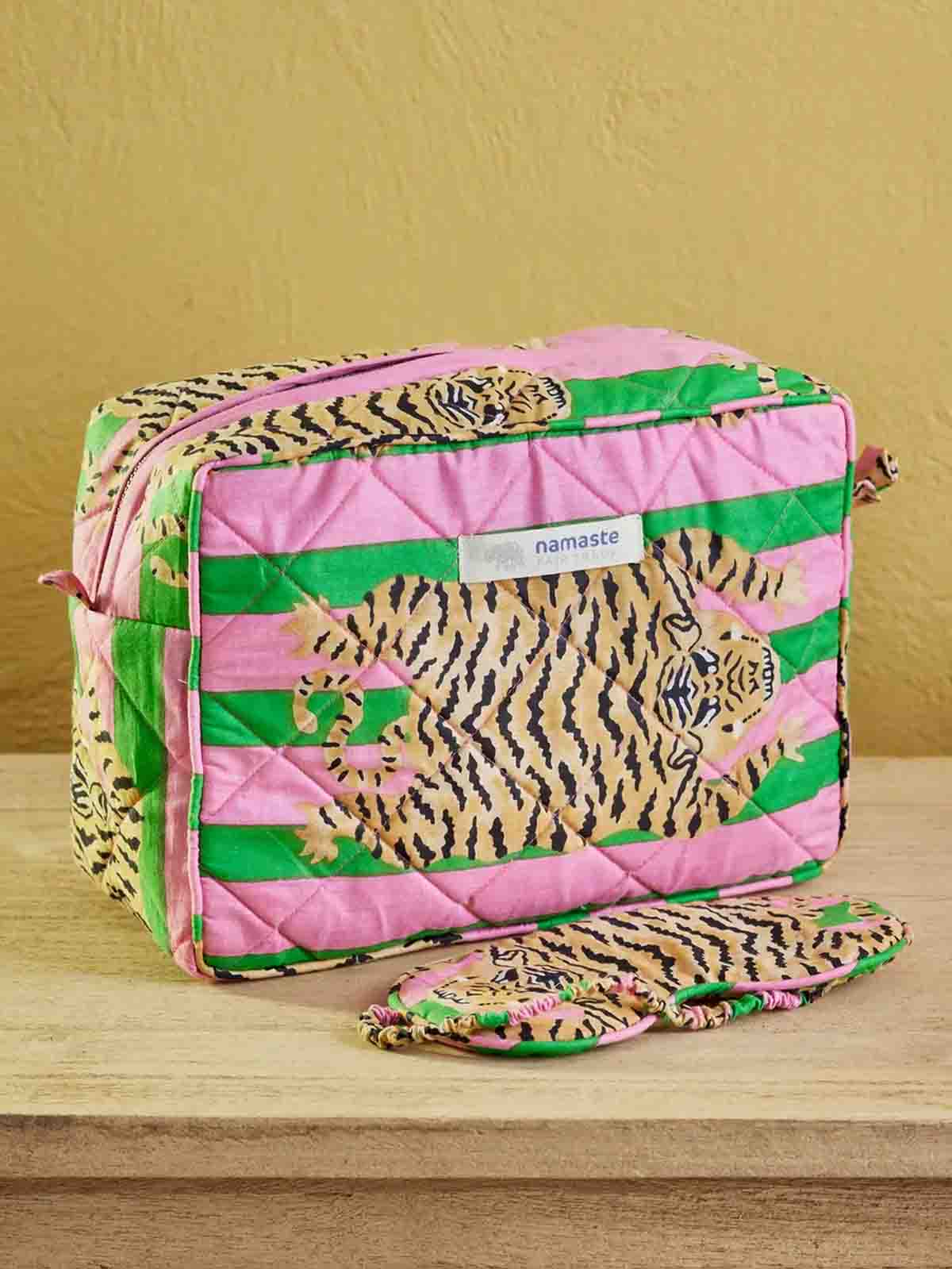 Toilet bag with tiger in green and pink striped