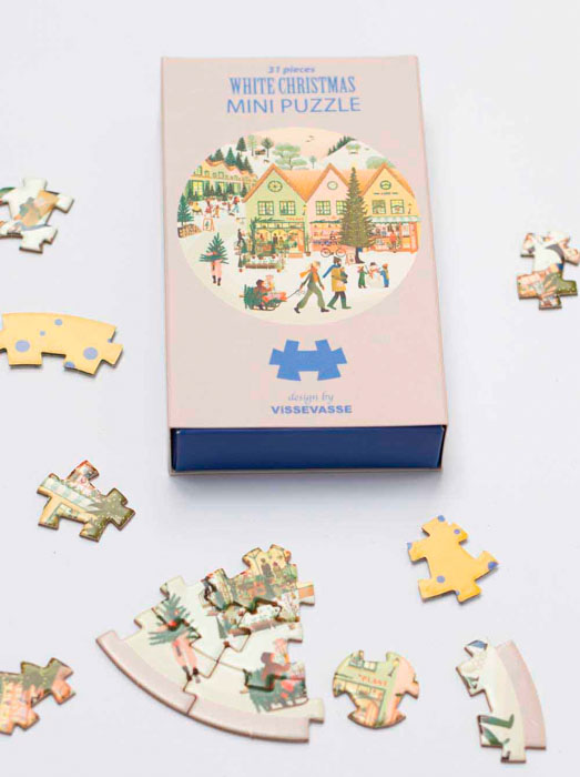 certain sharp WHITE CHRISTMAS Mini Puzzle 3_web