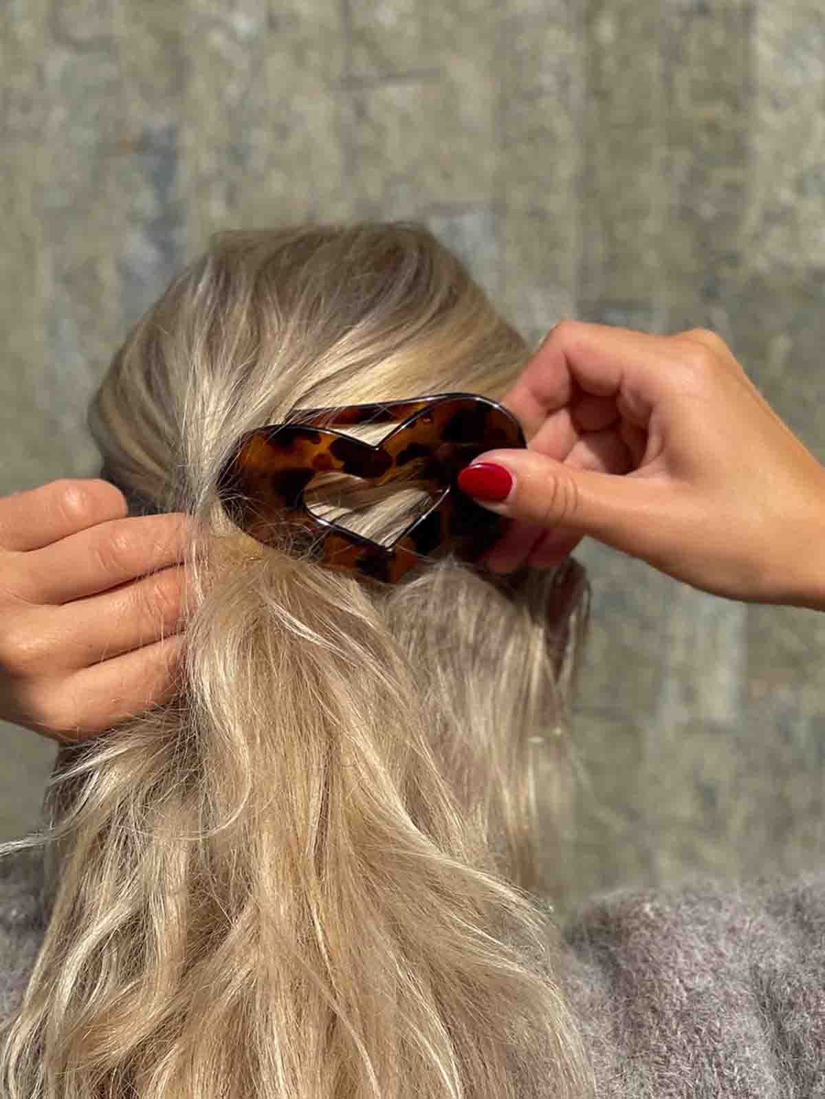 Eva Hair Clip - Heart