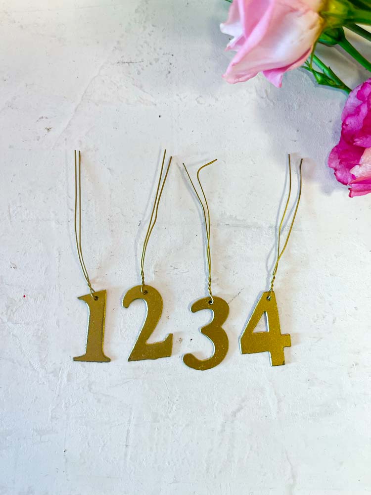 adevnts number brass