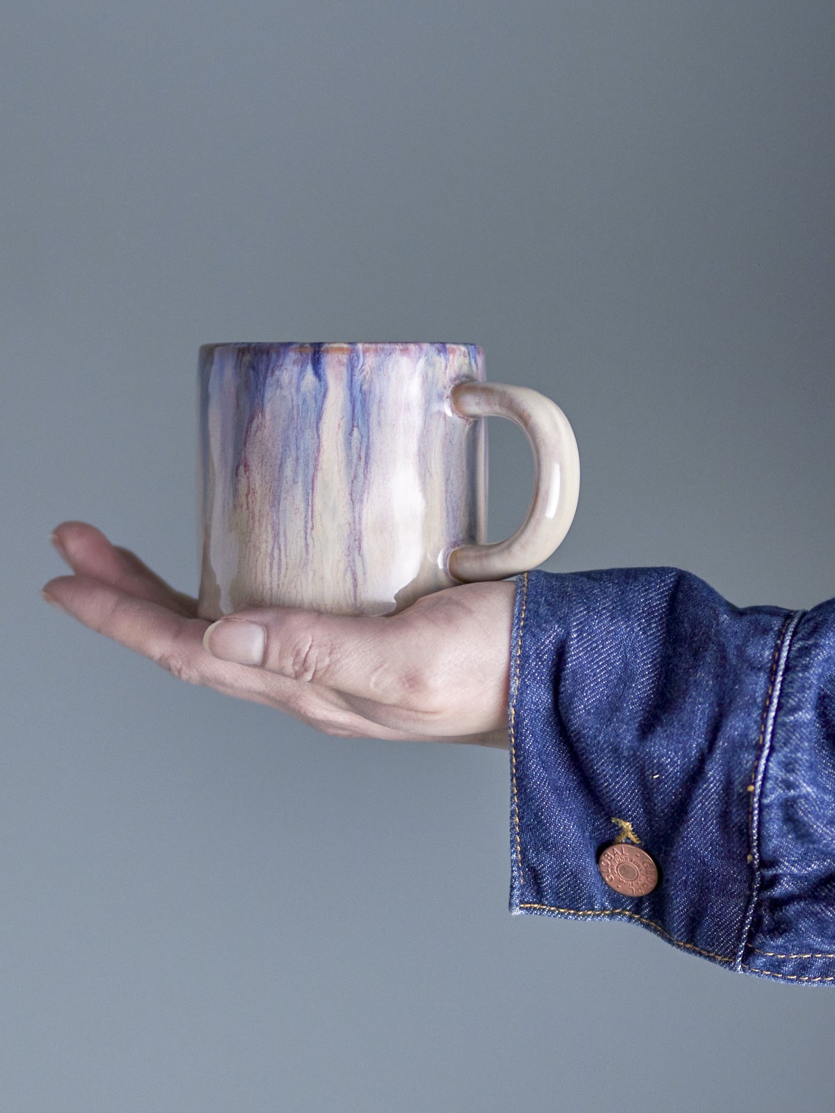 Alternative view of Cup with handle - blue