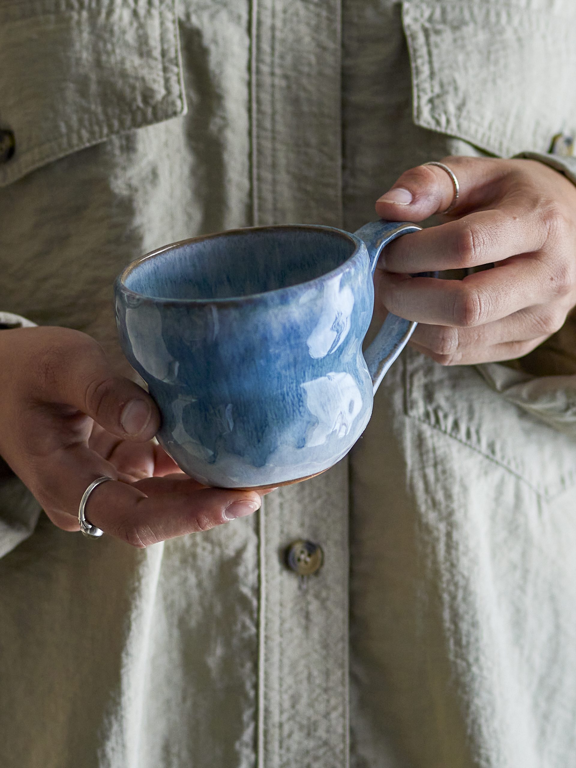 Cup with handle