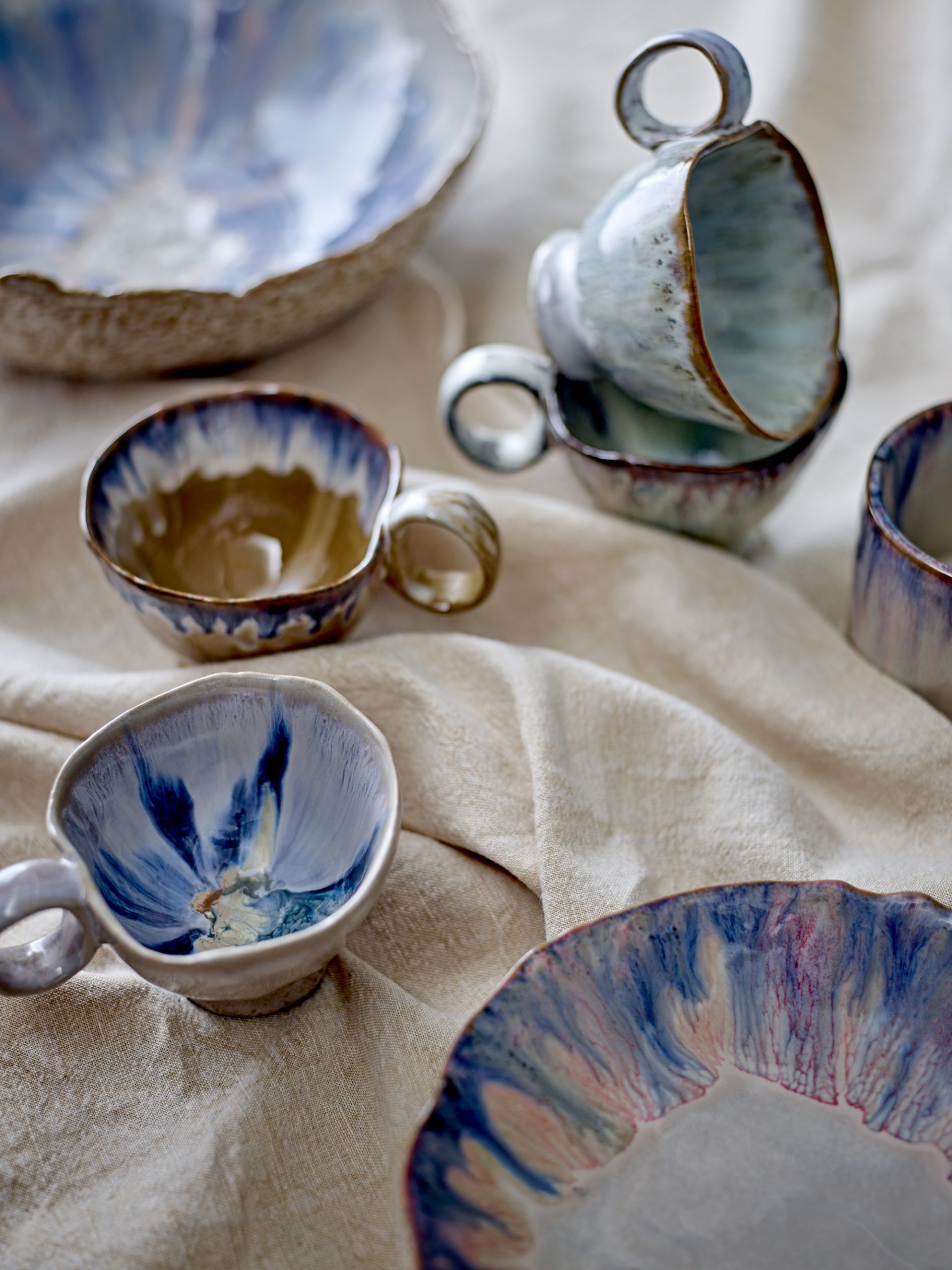 Cup with handle