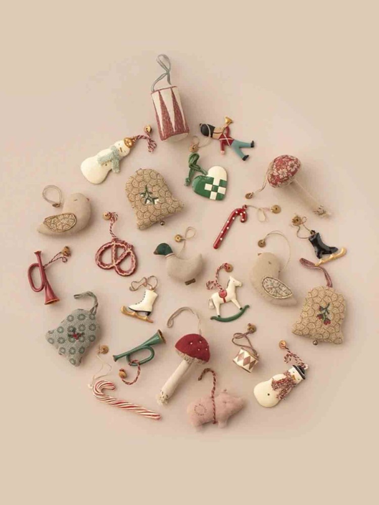 majestic Christmas decorations