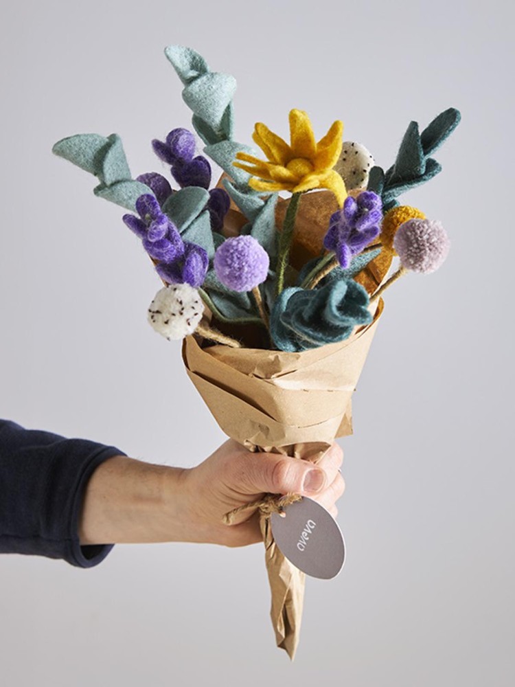 Aveva felt flowers fairetrade