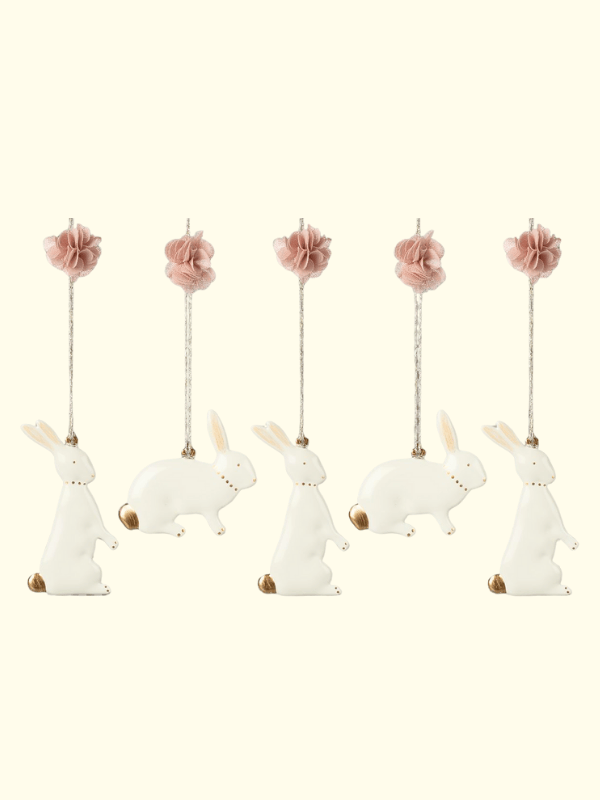 Metal ornaments from Maileg rabbit standing and sitting with pon pon