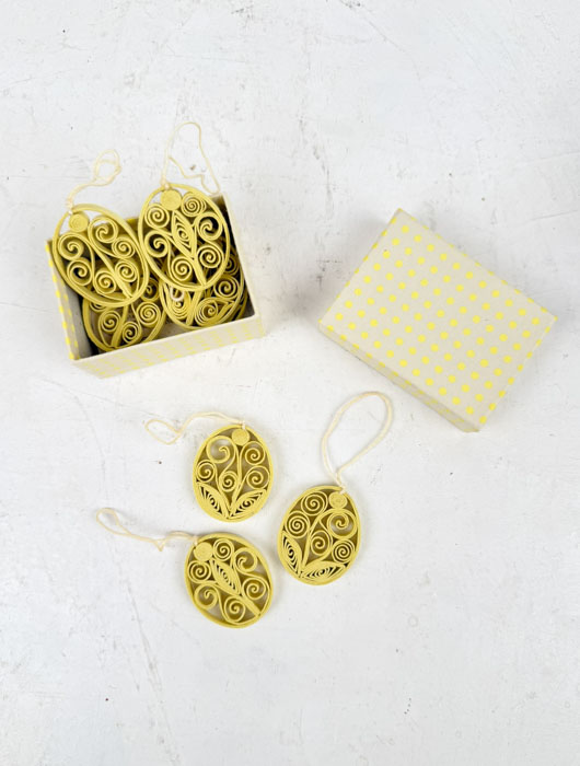 Afroart a world of craft - Easter eggs in yellow paper