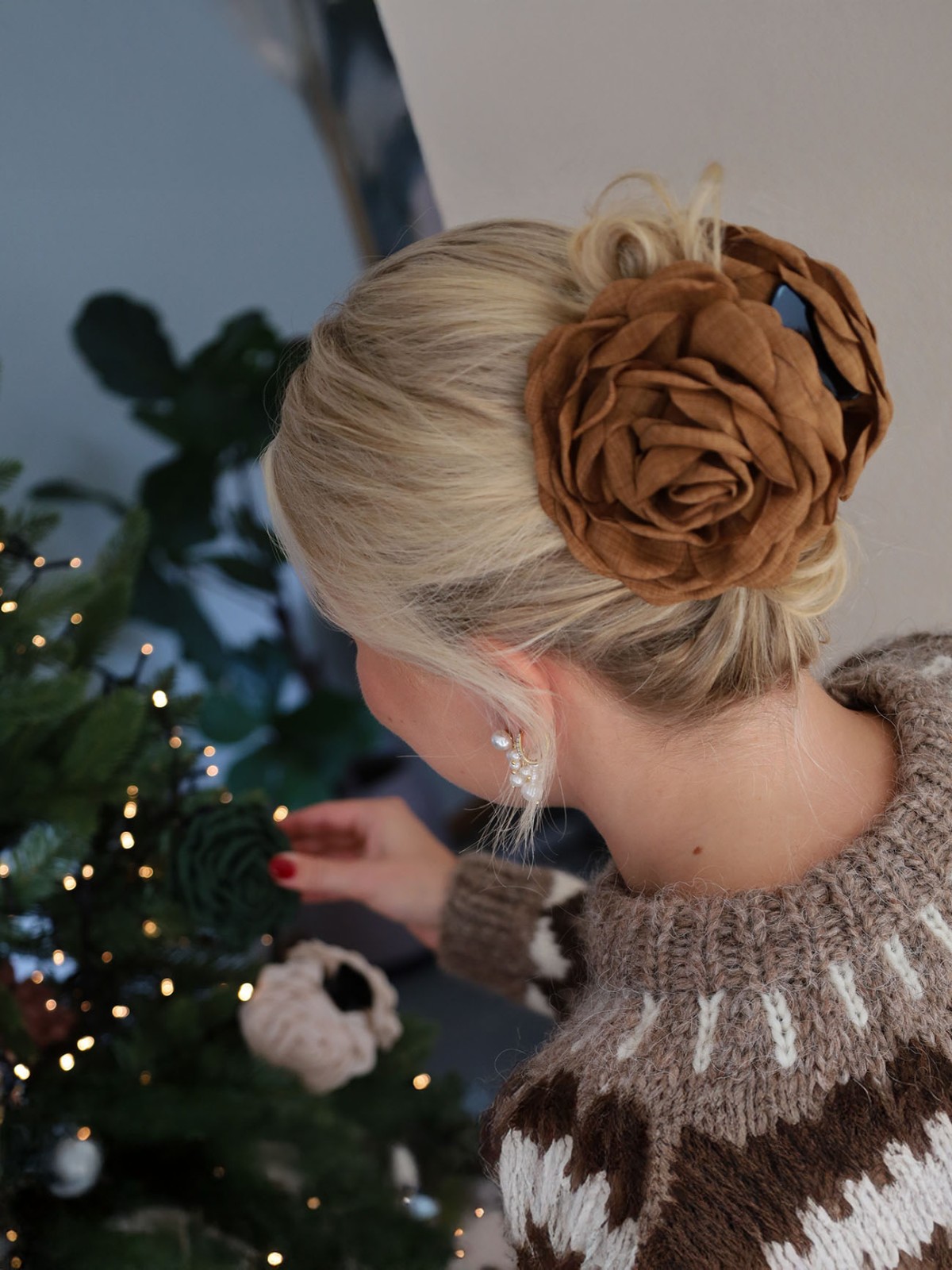 Alternative view of Large hair clip flowers - More colors