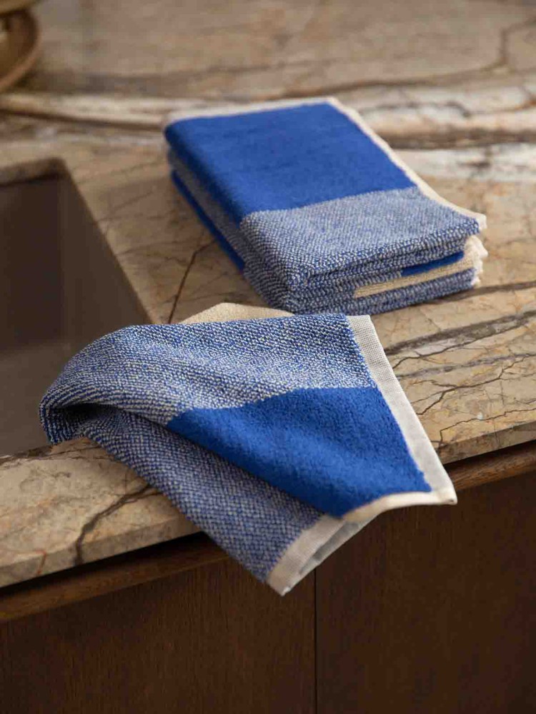 suite702 - lex pot towels at remix by Sofia