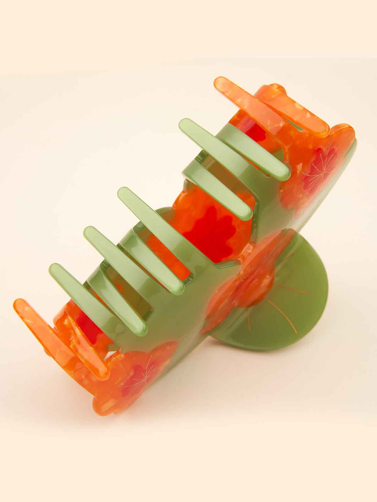Alternative view of hair clippings – poplars orange flowers