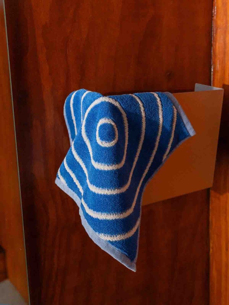 Towel 