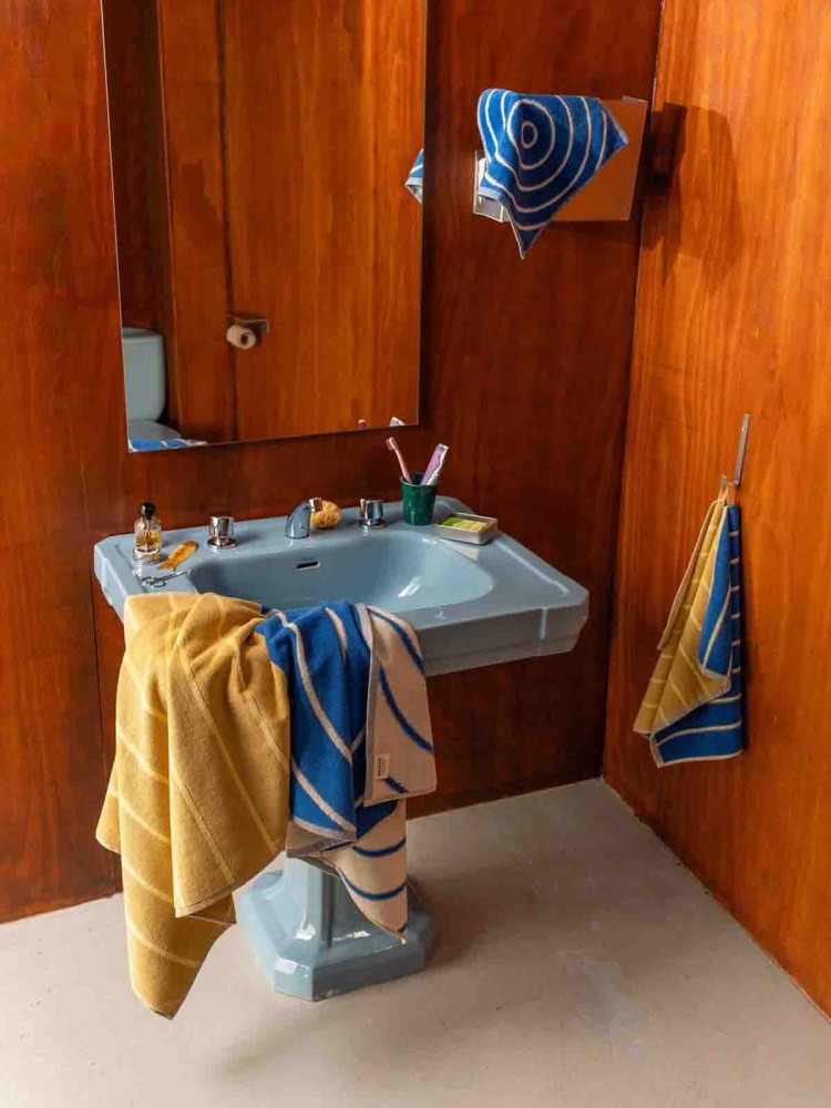 Towel 