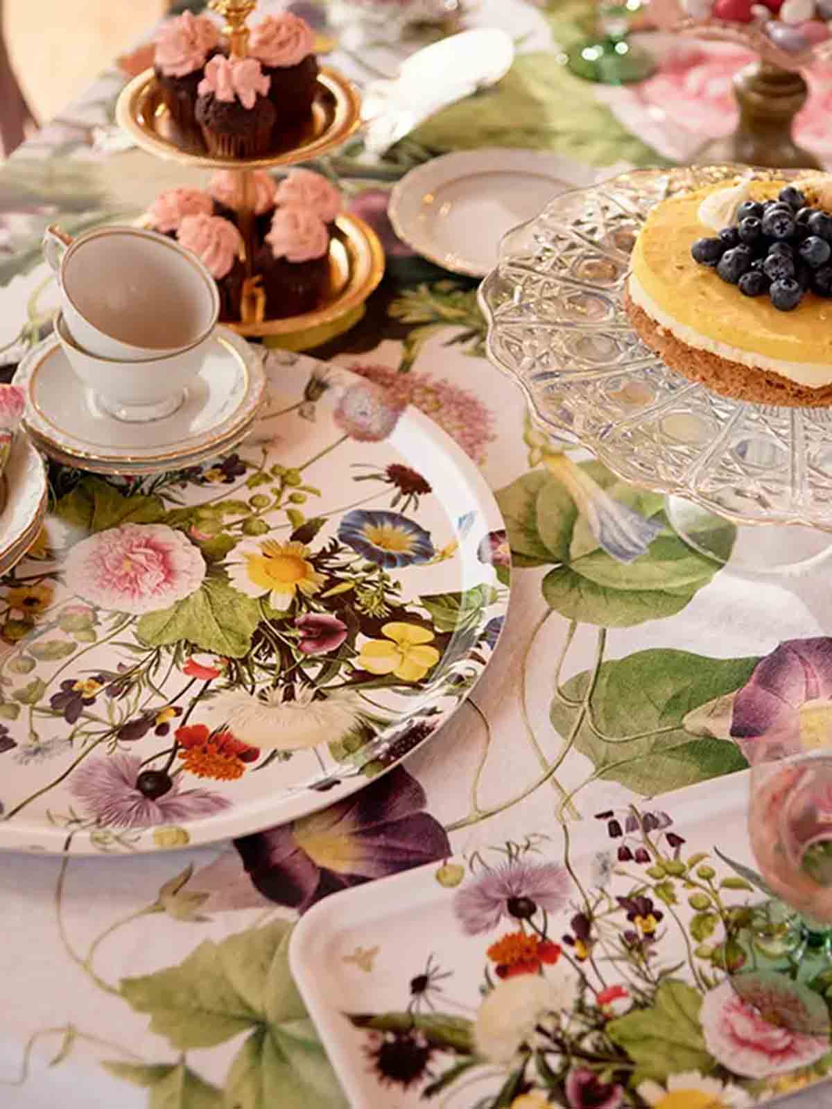 Alternative view of Tablecloth in linen 145 x 220 cm - Flower garden