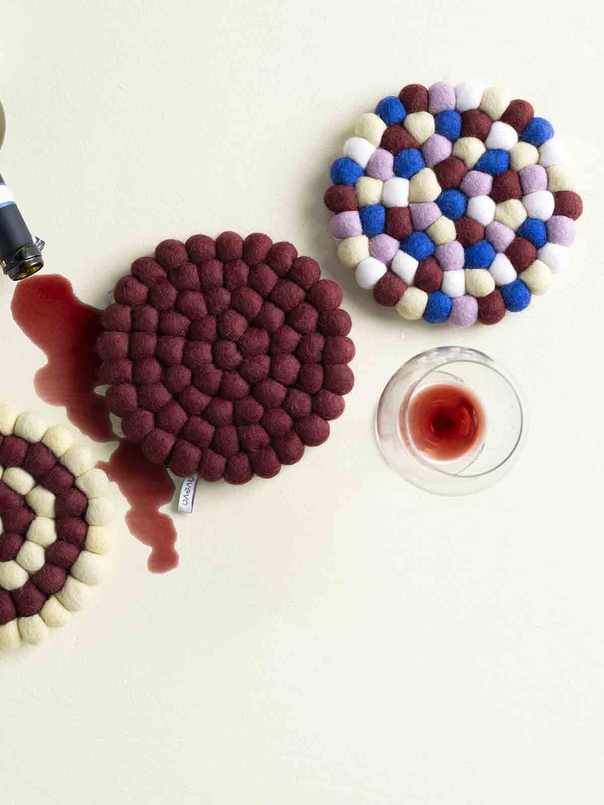 Alternative view of Round felt tablecloth - Burgundy