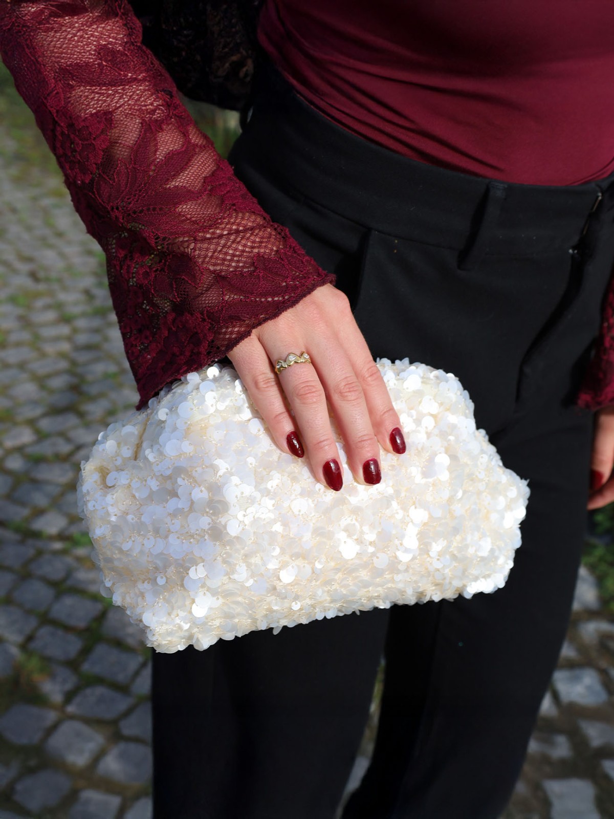 Alternative view of Clutch & quot;Thea& quot; - Sequined off white