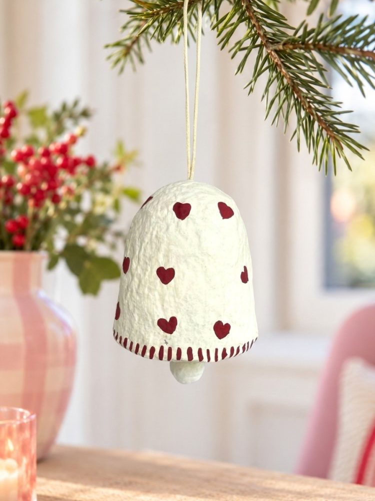 Clock in cotton maché – white with red hearts - Picture 2