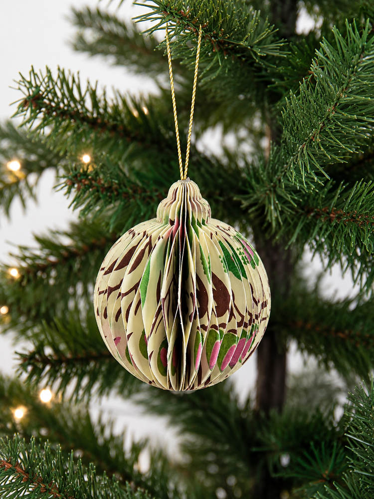 Paper suspension